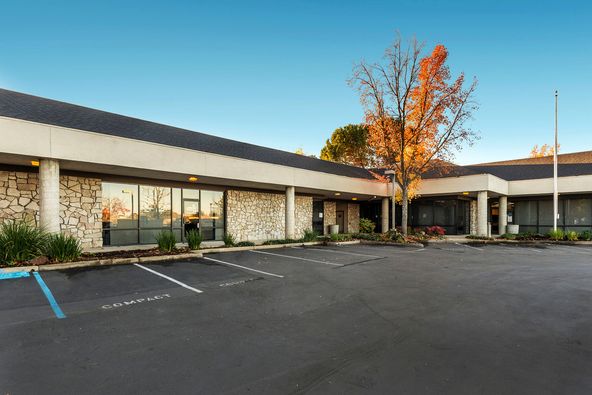 4240 Rocklin Rd, Rocklin, CA 95677